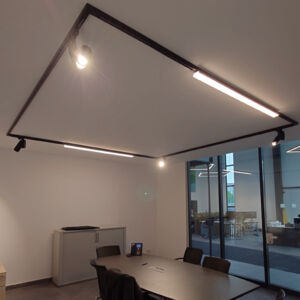 LED Schienenleuchte Snake 150 cm, Farbe weiß oder schwarz